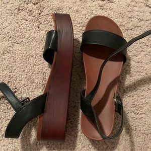 Women’s Sandals